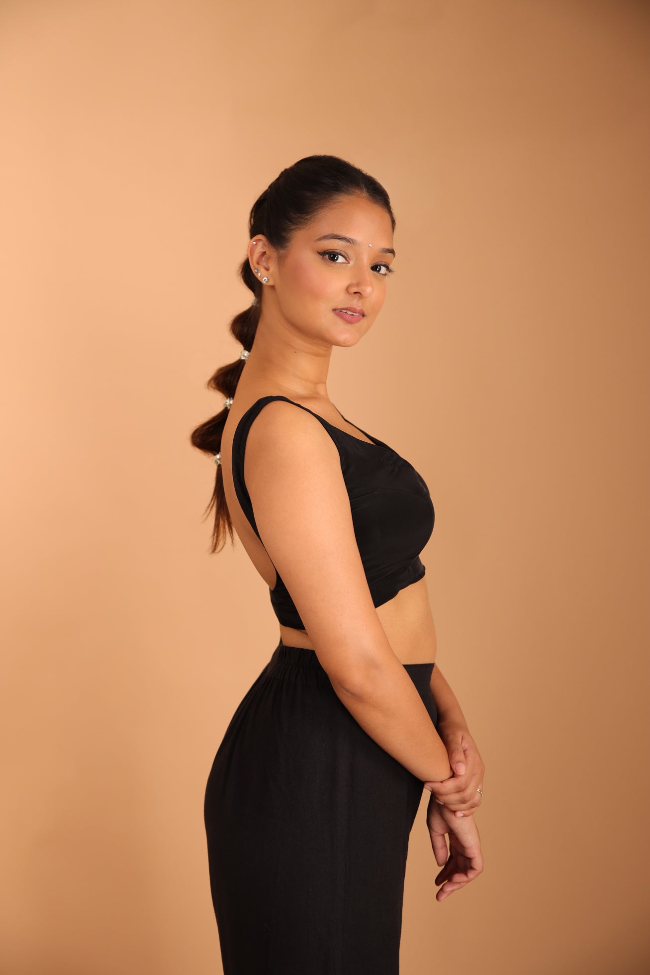 Black Betel-leaf Blouse