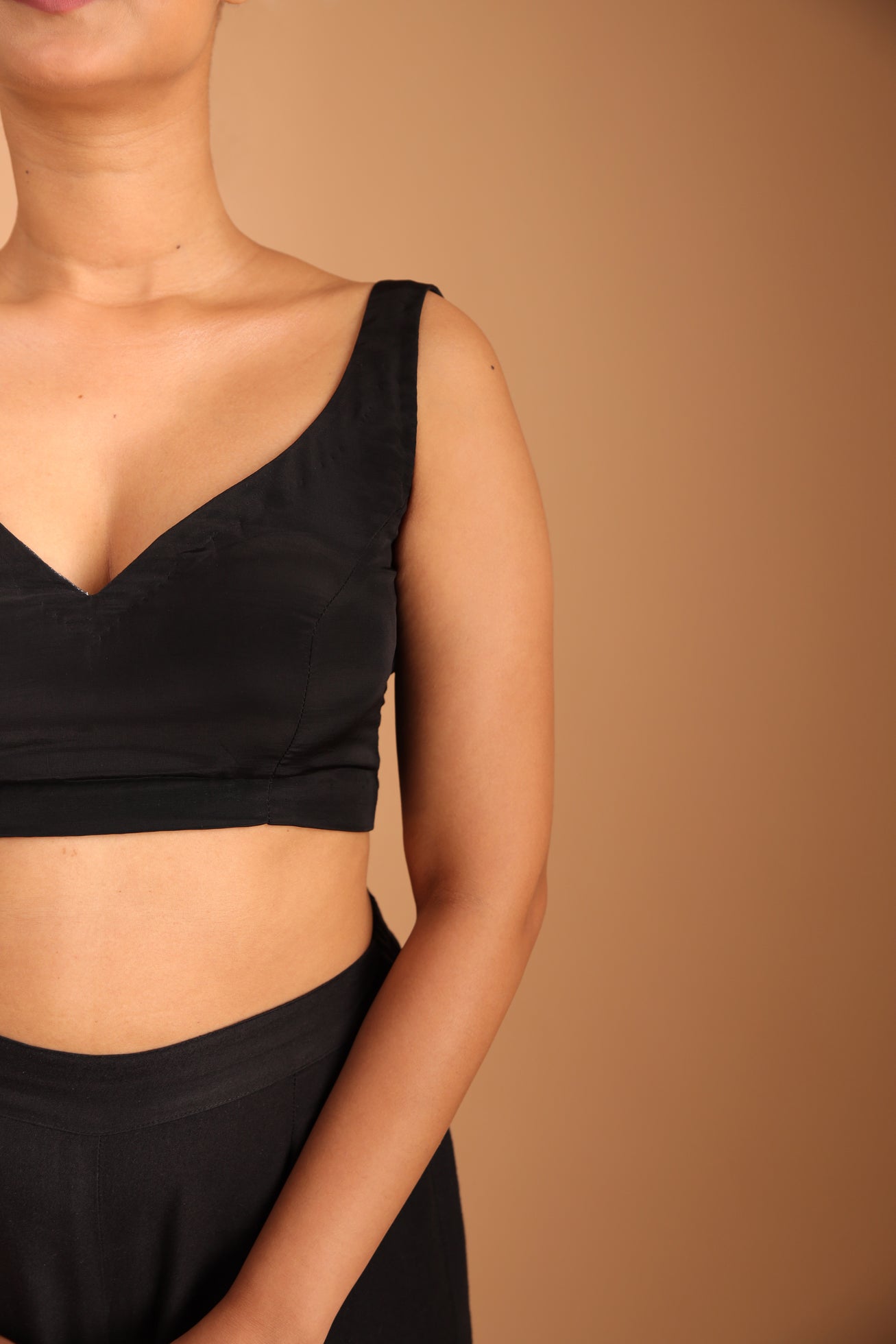 Black Betel-leaf Blouse