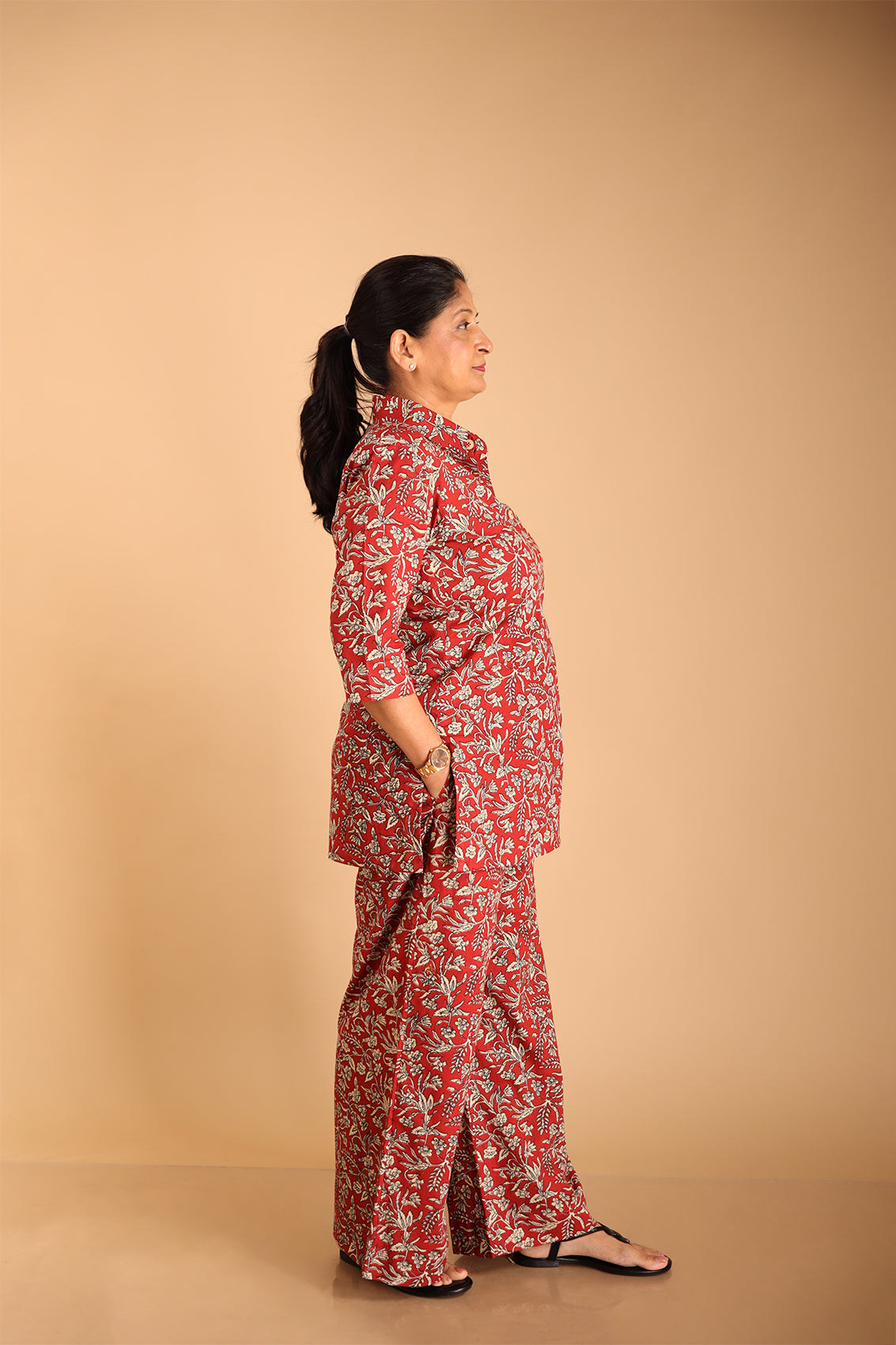 Red-Collared Lounge Wear Set