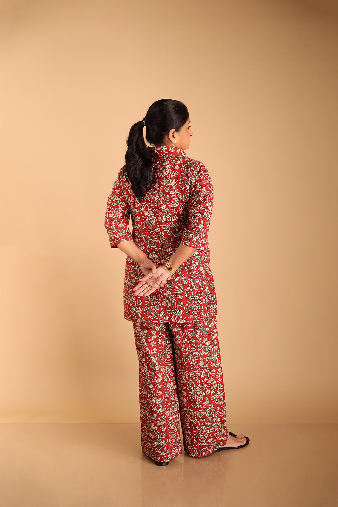 Red-Collared Lounge Wear Set