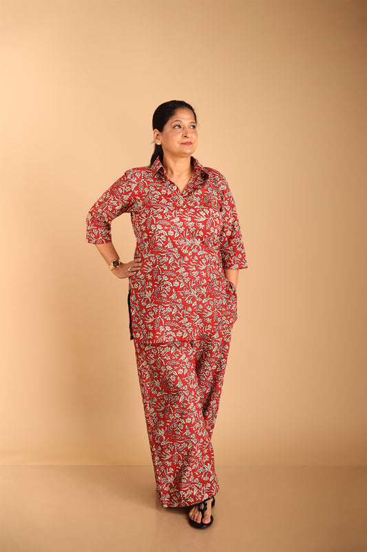 Red-Collared Lounge Wear Set