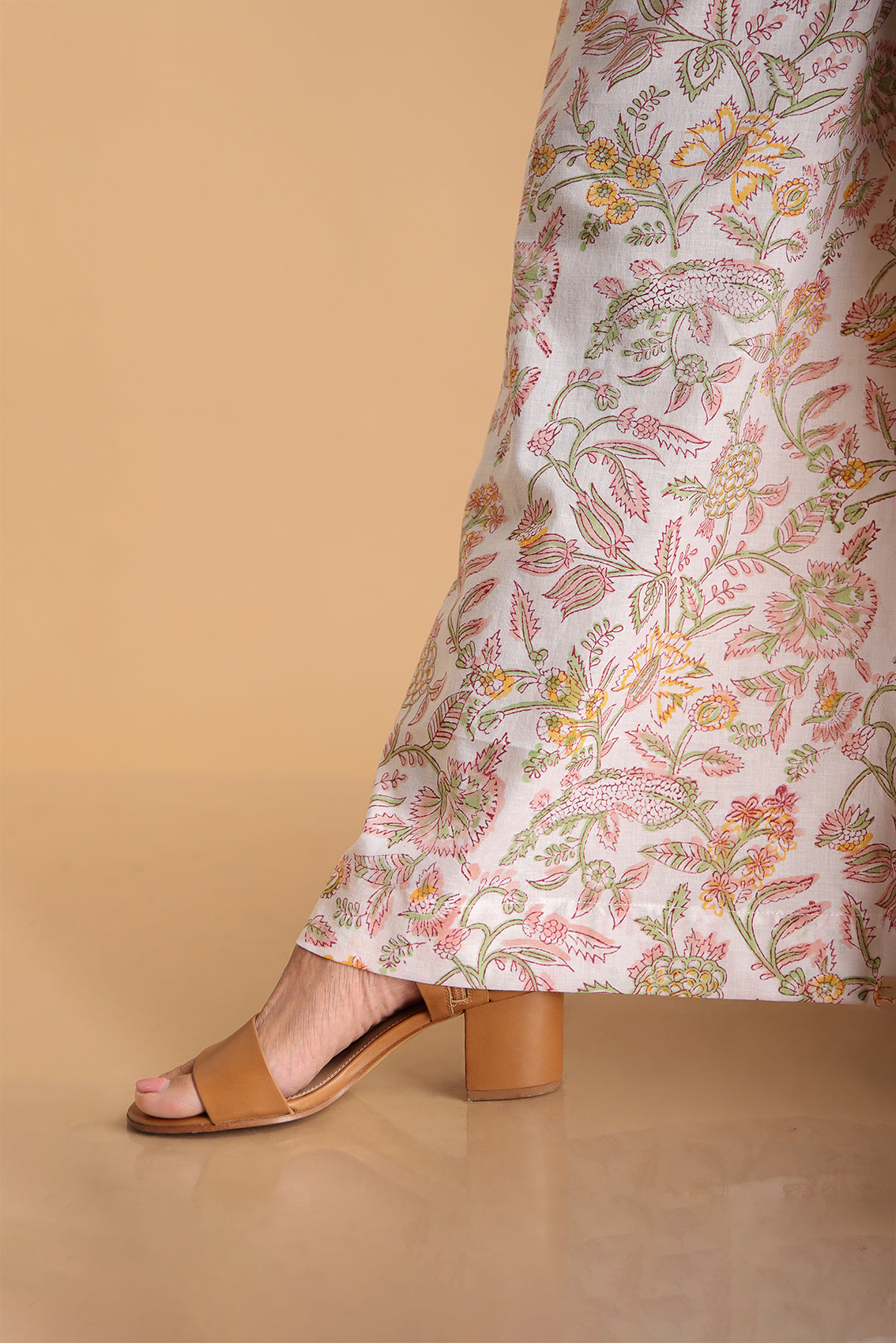 White Floral Lounge Wear Set