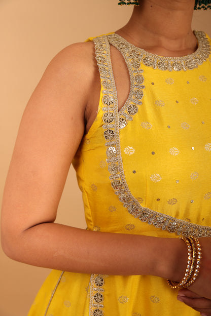 Laddoo Peela Anarkali Suit