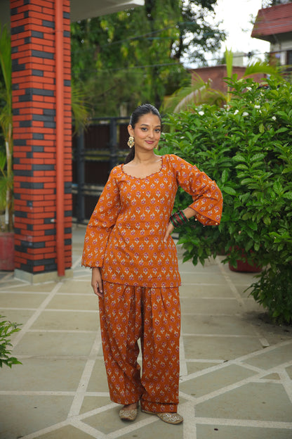 Gerua Farshi Set