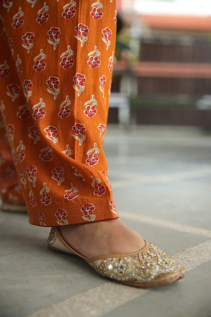 Gerua Farshi Set